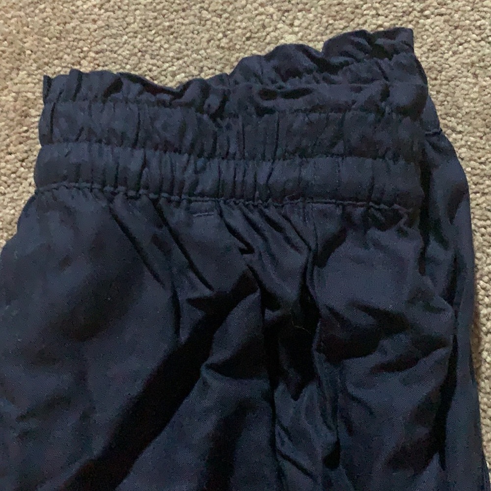H&M pants size 2 - Picture 3 of 4
